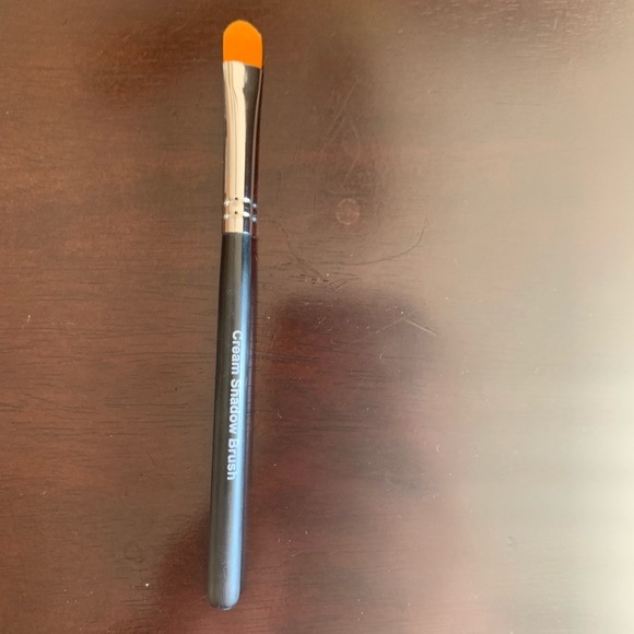 Younique Other - Younique brush Younique Other - Younique brush